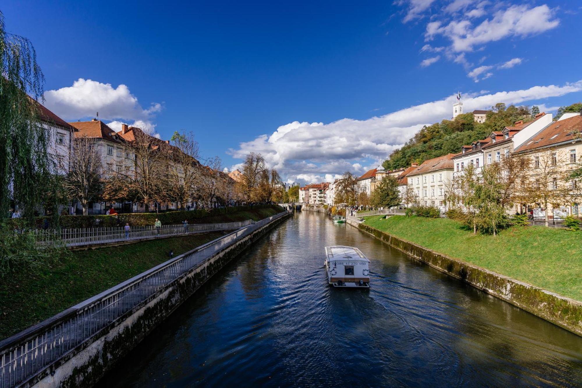 Ella'S Castle View Apartment Ljubljana Buitenkant foto